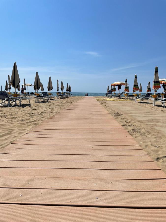 Malibu Apartments Bibione Luaran gambar