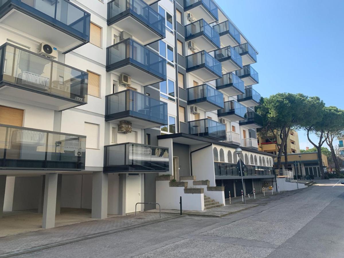Malibu Apartments Bibione Luaran gambar
